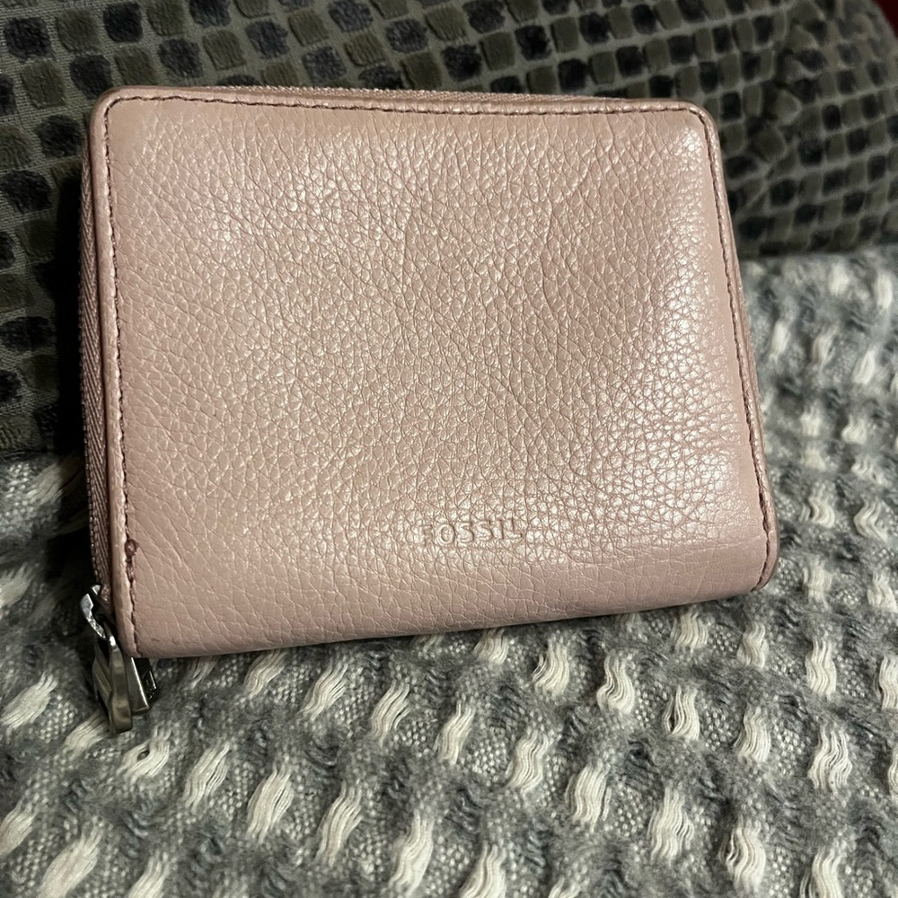 Fossil | Pink Leather Wallet